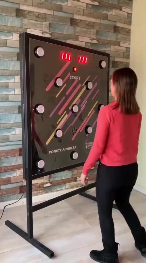 Juego de reflejos Retrogame en funcionamiento